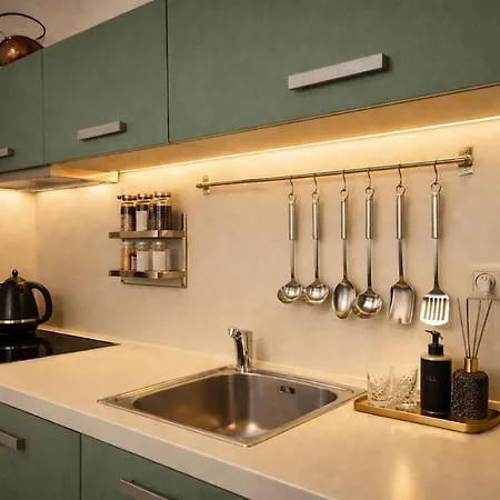 Private Luxury With Terrace And Garden شقة براغ
